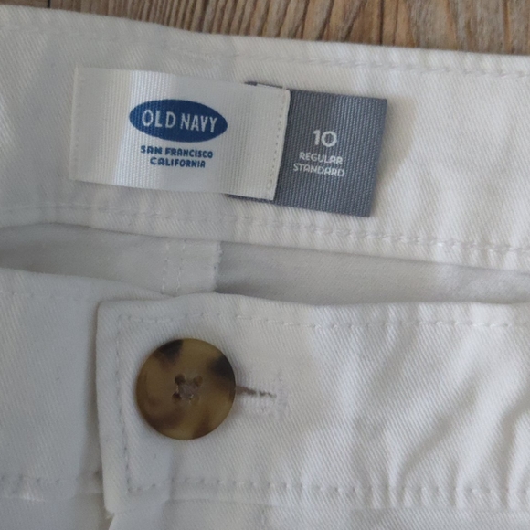 Old Navy size 10 white wide leg crops - Picture 2 of 4